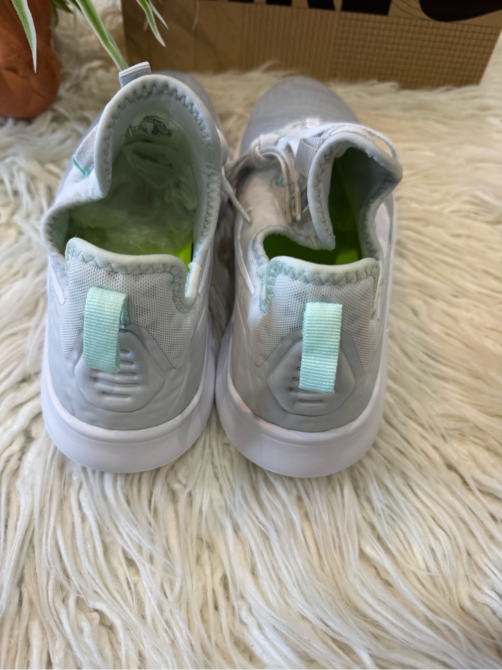 Women's Free Tr 8 Training Sneakers View 5